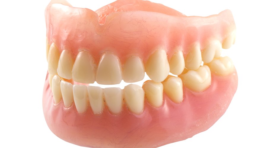 Yo tira Maletín Qué es una dentadura postiza o de quitar y poner? - Estudi Dental Barcelona